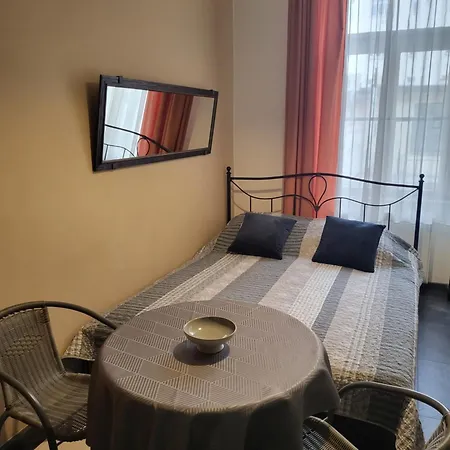 Pension Sunflower Prague Exterior photo